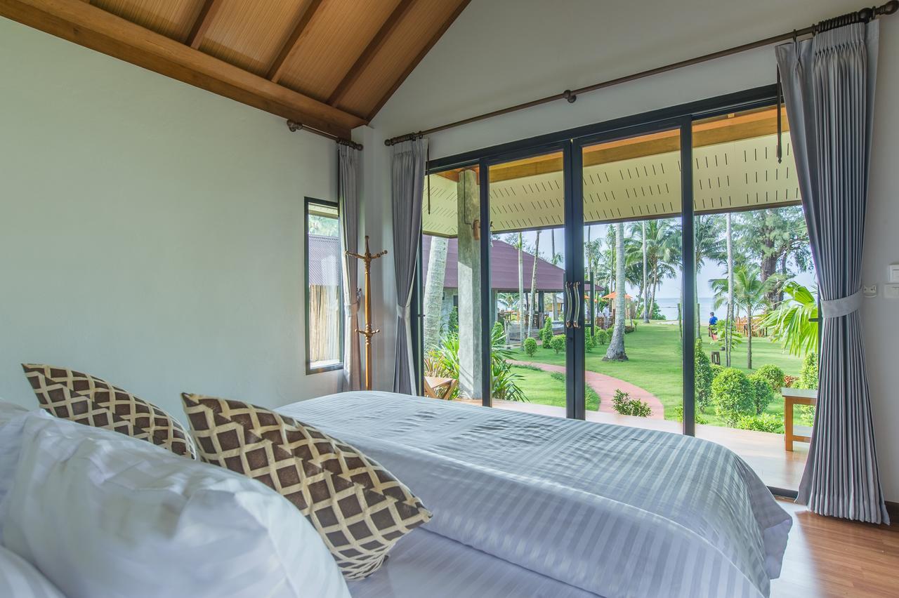 Medee Resort Ko Kut Buitenkant foto