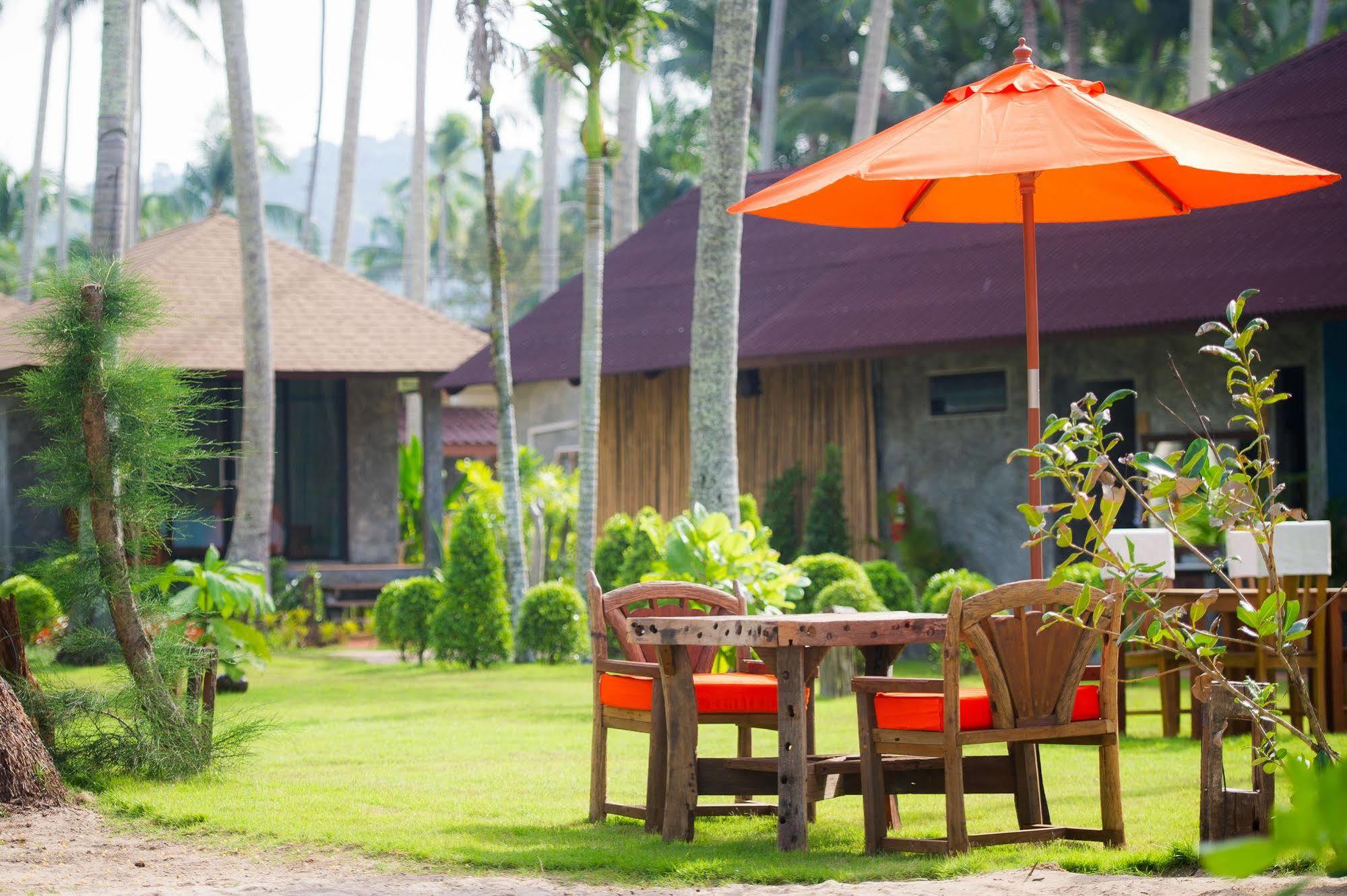 Medee Resort Ko Kut Buitenkant foto