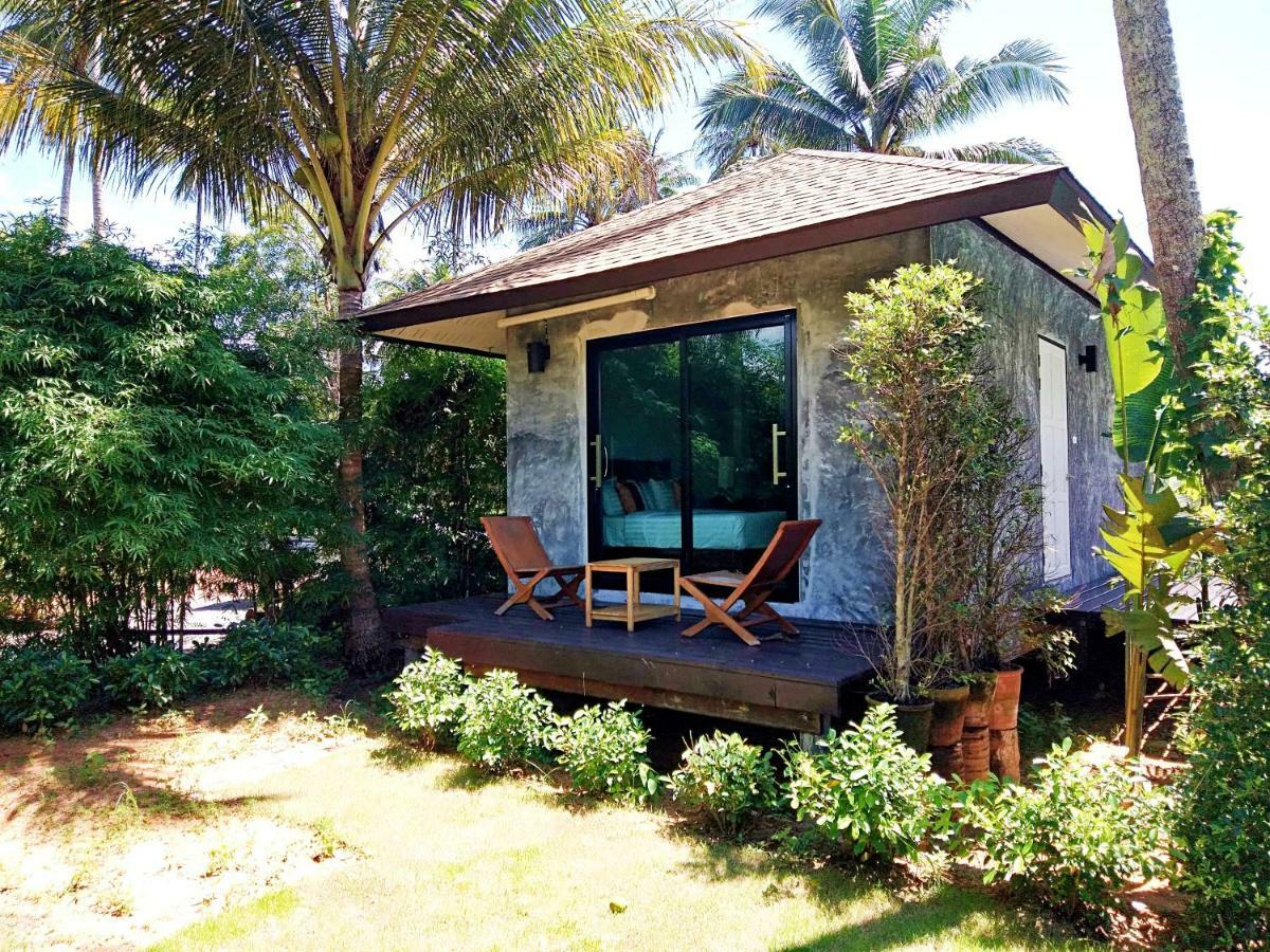 Medee Resort Ko Kut Buitenkant foto